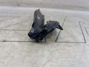 Петля капота левая 4B0823301D Audi A6 C5 / A6 C5 Allroad