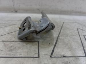 Петля капота левая 4F0823301 Audi A6 C6 / S6 C6 / RS6 C6