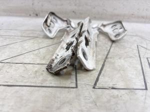 Петли капота левая правая 4F0823301 Audi A6 C6 / S6 C6 / RS6 C6