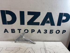 Петля крышки багажника левая 8E5827301G Audi A4 B6 sedan