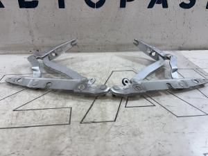 Петли крышки багажника левая правая 8E5827302C Audi A4 B6 sedan