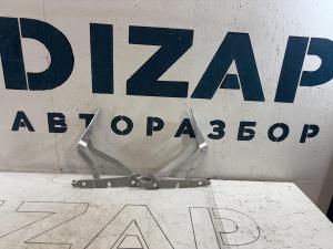 Петли крышки багажника левая правая 8E5827301C Audi A4 B6 sedan