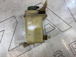 Бачок гидроусилителя руля 8A0422373A Audi 80 B4