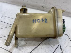 Бачок гидроусилителя руля 8A0422373A Audi 80 B4