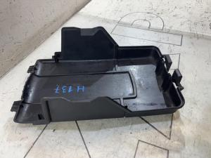 Крышка АКБ 1K0915443A Volkswagen Jetta MK5