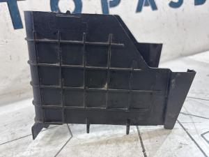 Облицовка АКБ 1K0915335C Volkswagen Jetta MK5