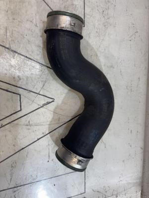Патрубок интеркулера 1K0145832E Volkswagen Jetta MK5