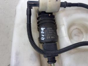 Бачок стеклоомывателя 1K0955453R Volkswagen Jetta MK5