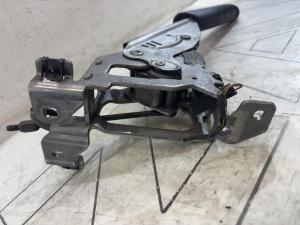 Рычаг ручного тормоза 1Z2711303A Skoda Octavia 2