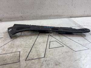 Направляющая заднего бампера правая 1Z5807148A 