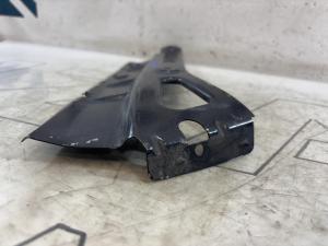 Направляющая заднего бампера правая 1Z5807148A 