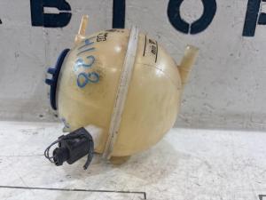 Расширительный бачок 1K0121407A Volkswagen Jetta MK5