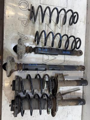 Амортизаторы с пружинами 1K0413031BE Skoda Octavia II рест