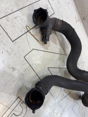 Патрубок радиатора 1K0121049DM Skoda Octavia II рест