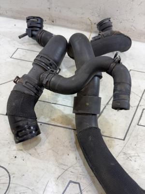 Патрубок радиатора 1K0121049DM Skoda Octavia II рест