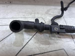 Трубка масляного радиатора 03C103493AM 