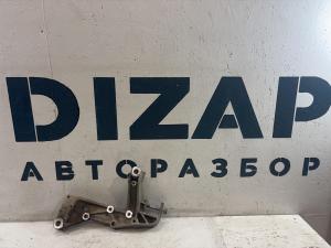 Кронштейн подрамника левый 1K0199295F Volkswagen Jetta MK5