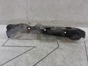 Теплоуловительный щиток 03C253041BH Skoda Octavia II рест