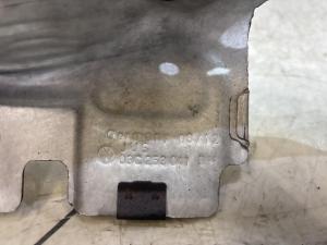 Теплоуловительный щиток 03C253041BH Skoda Octavia II рест