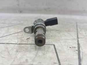 Клапан фазорегулятора 03C906455A Skoda Octavia II рест