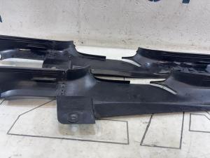 Накладки порога внутренняя правая 893853906D Audi 80 B3