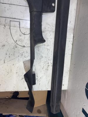 Накладки порогов внутренние 8A0853541A Audi 80 B4