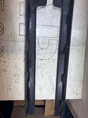 Накладки порогов внутренние 8A0853541A Audi 80 B4