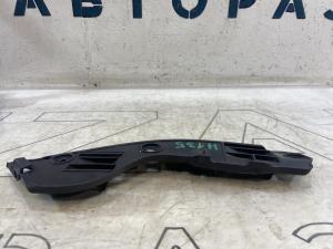 Направляющая заднего бампера правая 7L6807394A Volkswagen Touareg I