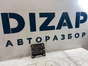 Кронштейн кардана 7L0521378A Volkswagen Touareg I