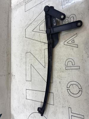 Поводок бескаркасной щётки 7L0955407D Volkswagen Touareg I