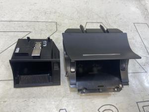 Пепельница передняя 1Z2863077A Skoda Octavia RS II