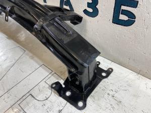 Усилитель переднего бампера 1Z0807111 Skoda Octavia II рест