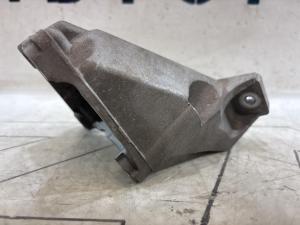 Кронштейн двигателя левый 8D0199307K Audi A4 B5