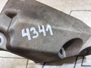 Кронштейн двигателя левый 8D0199307K Audi A4 B5