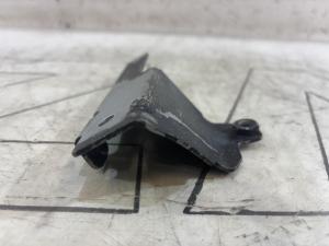 Кронштейн осушителя,правый 078133576D 