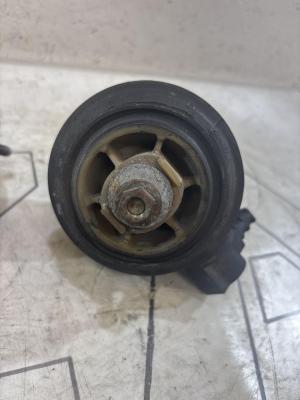 Подушка крепления двигателя 4D0199381C Audi A8 D2 / S8 D2