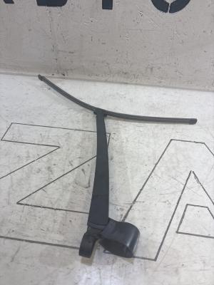 Поводок бескаркасной щётки 1T0955707A Skoda Octavia II рест