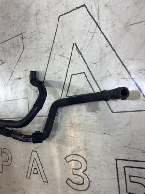 Трубка масляного радиатора 8E0121107P Audi A4 B6 / A4 B7