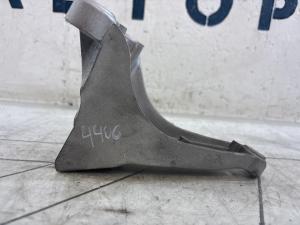 Кронштейн двигателя правый 8E0199308AN Audi A4 B6 / A4 B7