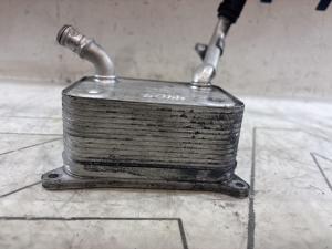 Масляный радиатор 079117021M 