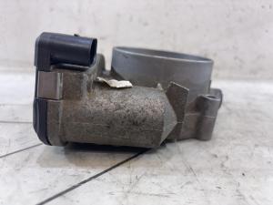 Дроссельная заслонка 077133062A 