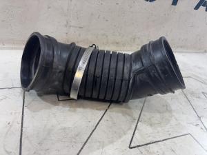 Шланг забора воздуха 8E0129627F Audi A4 B6 / A4 B7