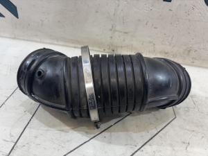 Шланг забора воздуха 8E0129627F Audi A4 B6 / A4 B7