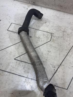 шланг трубки радиатора 5N0122157AG Skoda Octavia RS II