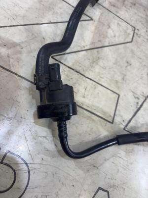 Клапан вентиляции топливного бака 06H906517AA Skoda Octavia RS II