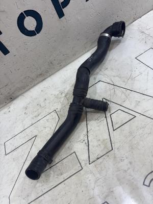 Патрубок 3B0122291L Skoda Octavia RS II