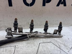 Топливная рампа 058133681 