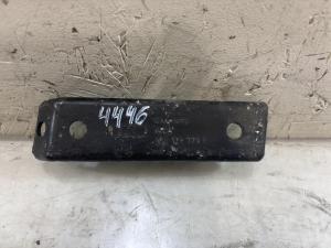 Кронштейн коллектора 058129723F 