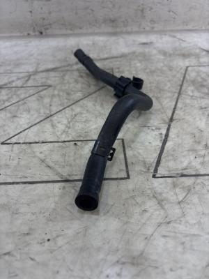 Шланг системы охлаждения 5N0122447J Volkswagen Tiguan