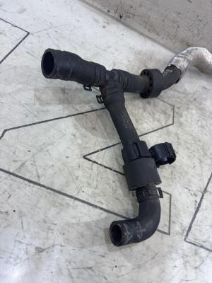 Шланг охлаждающей жидкости 5N0122073P Volkswagen Tiguan